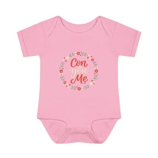 "Con Yêu Mẹ" Baby Onesie — Vietnamese American 'I Love Mom' Newborn Bodysuit, Cute Mother's Day Baby Gift